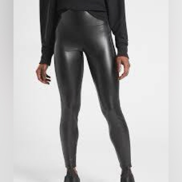 Athleta Delancey Gleam Tight Black Medium - Picture 1 of 7
